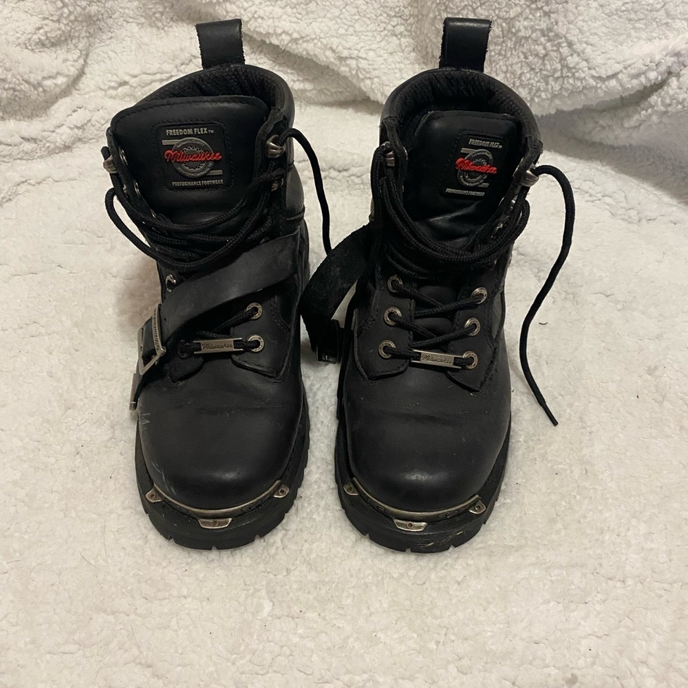 Milwaukee motorcycle boots size 7